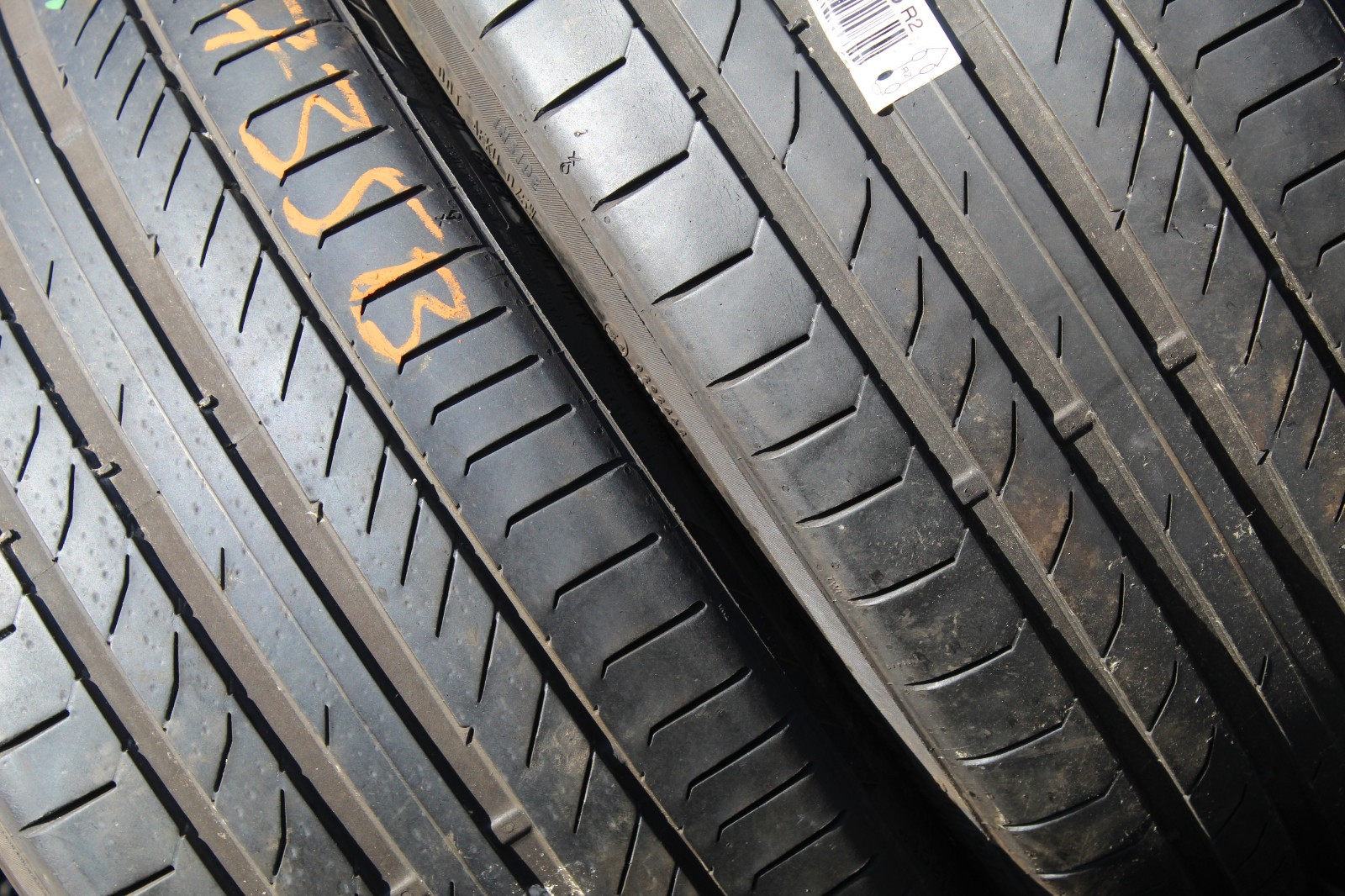 265 30 20 Continental, CSC 5P, RO1, XL, 107T, x2 A Pair 5.0mm (F1_tyres) L3735