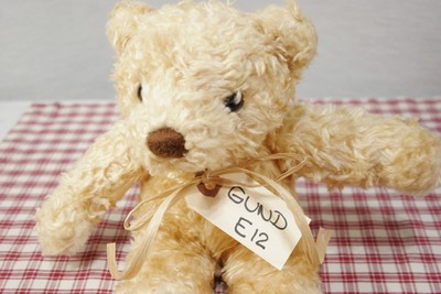 GUND  WUZZY Bear 11