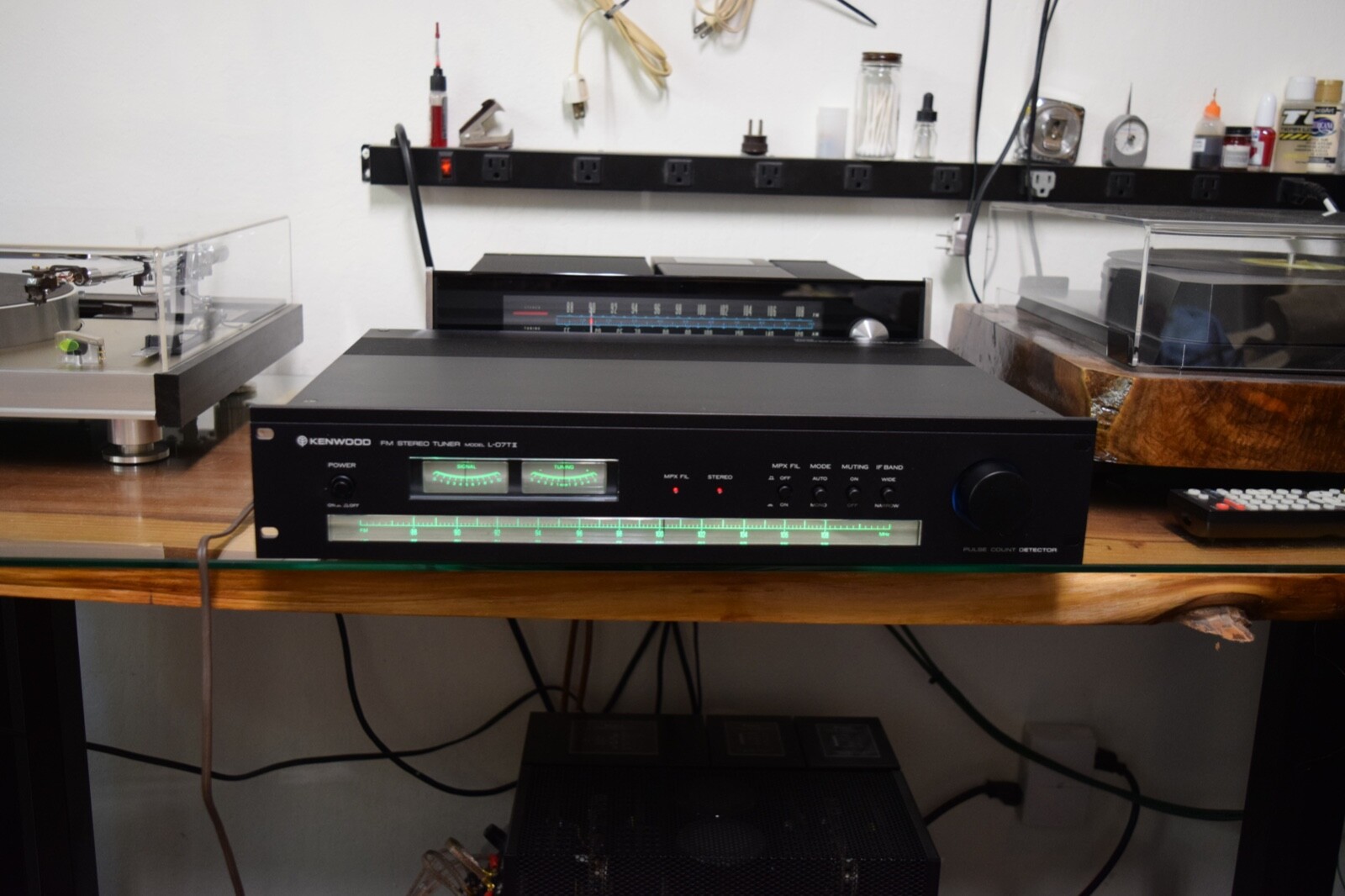 アンプ FM Stereo Tuner model L-O1T KENWOOD Kenwood L 01 T Tuner for sale.