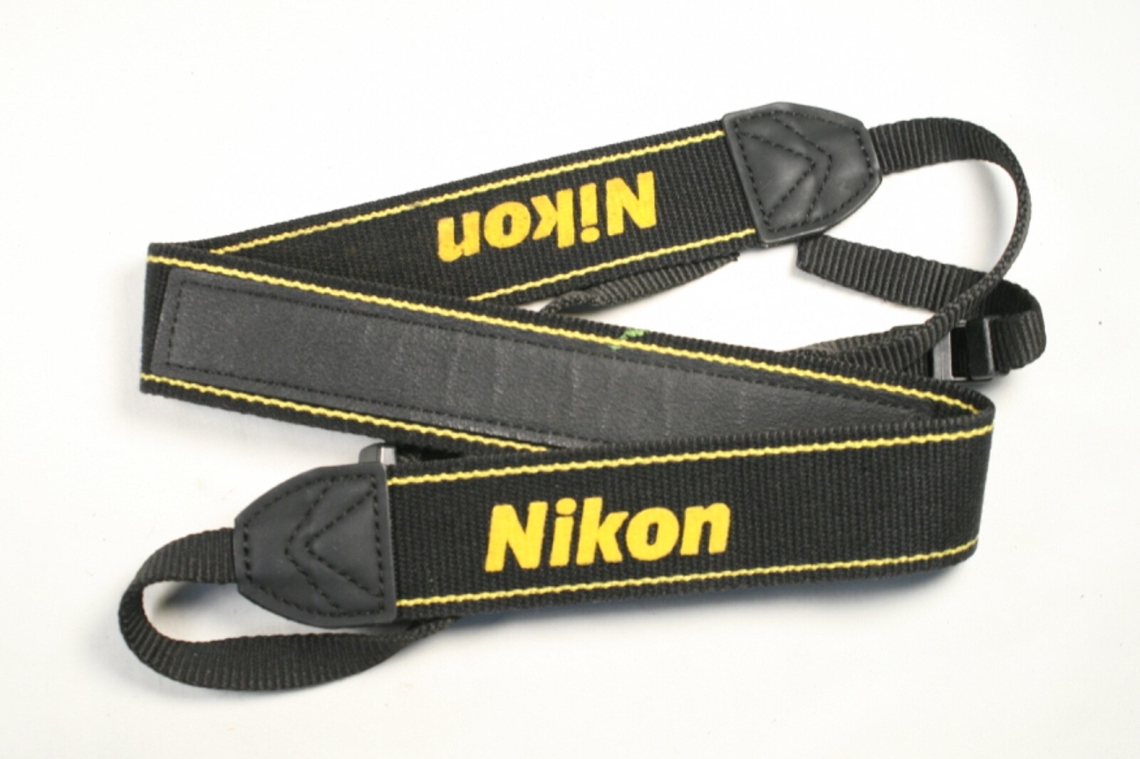 【Anfang】Nikon X2snQUCtPg2kAZpiDLKtSX.jpg