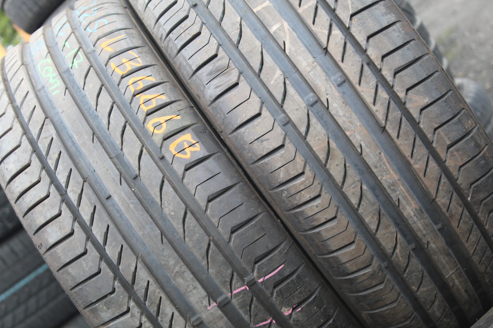 New 225 45 18 Continental, CSC 5, XL, C-Seal, 95W x1 Tyre (F1_tyres) L3666