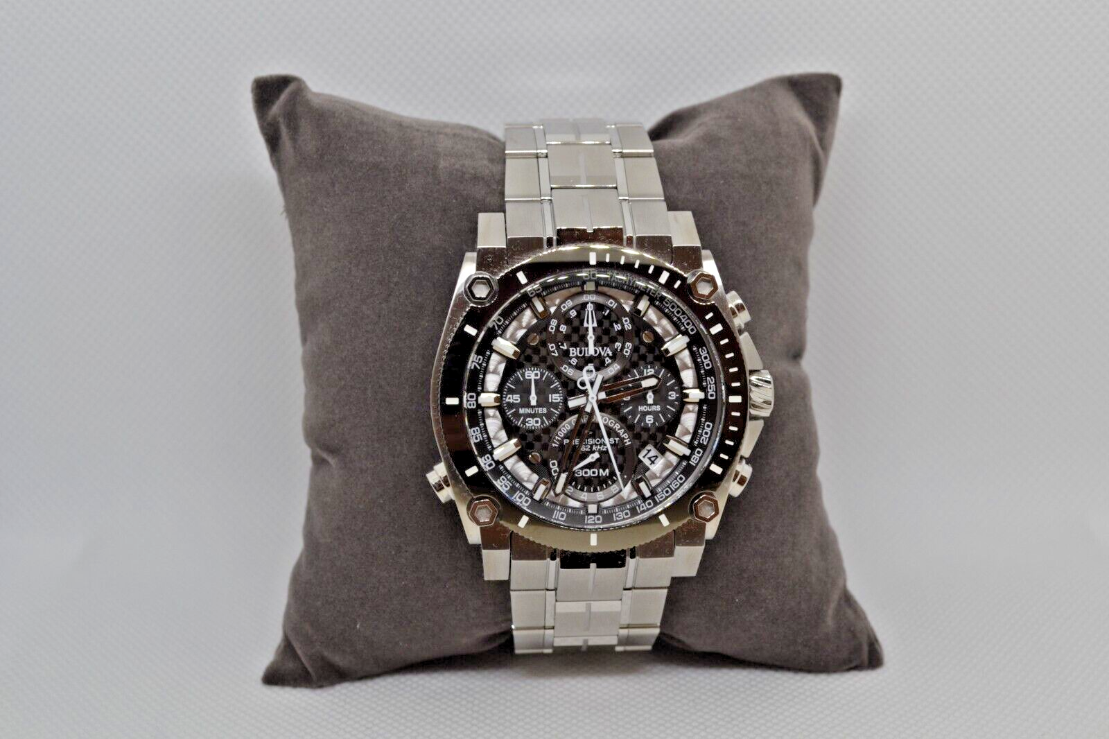 Pre-owned Bulova Precisionist Chronograph Stainless Steel Quartz Men's Watch 98b405 /