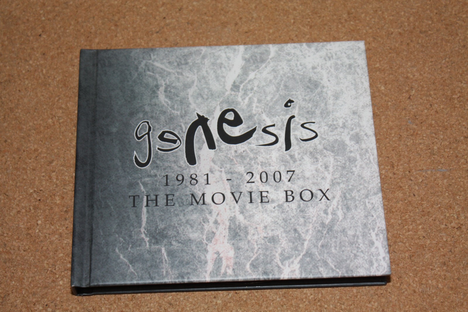 ジェネシス 1981-2007 THE MOVIE BOX 限定生産 ジェネシス 1981-2007 THE MOVIE BOX 限定生産 Genesis – The
