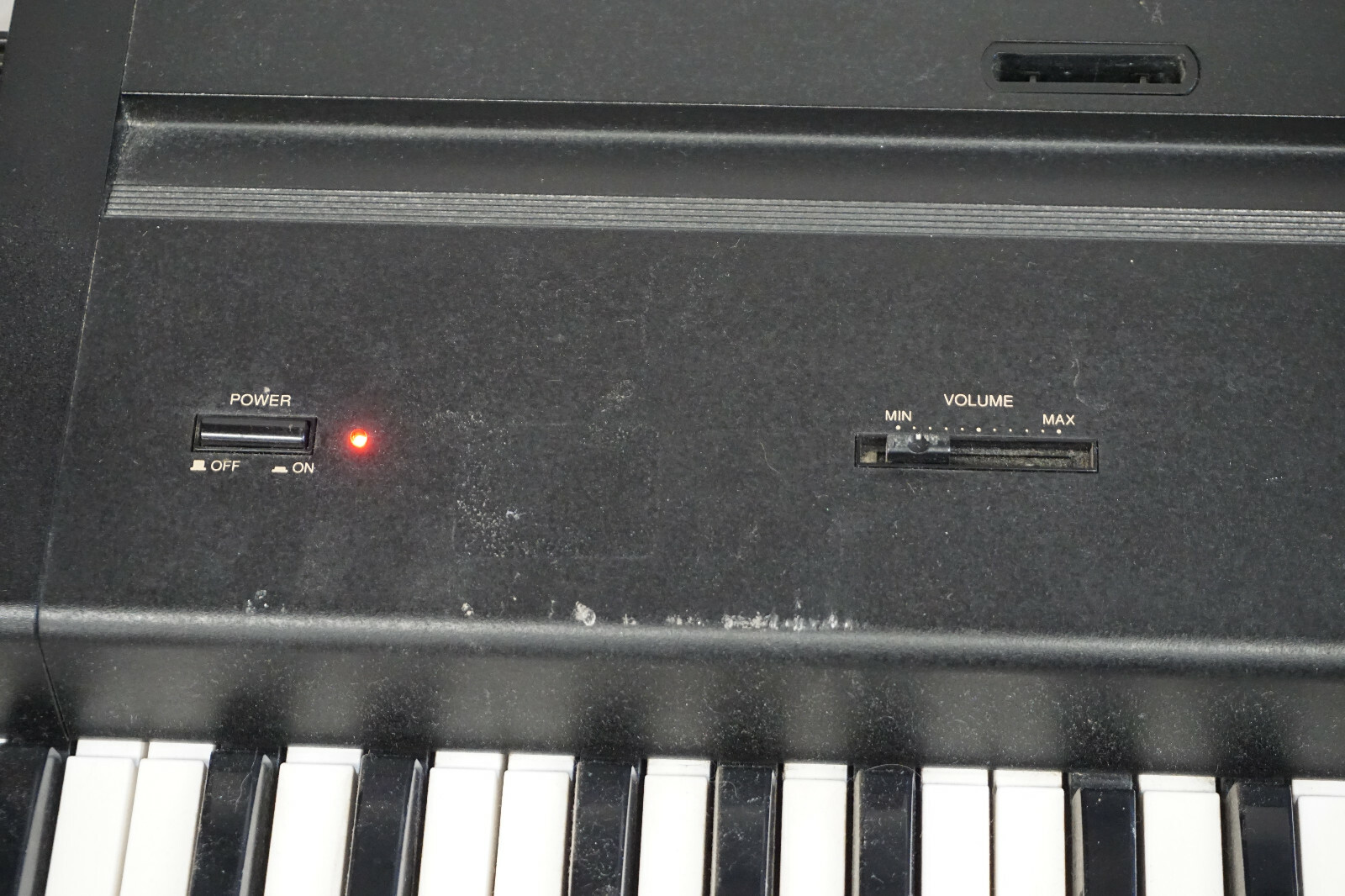 Roland Digital Piano EP . 7 II for parts/repair (3 broke semi functional keys).