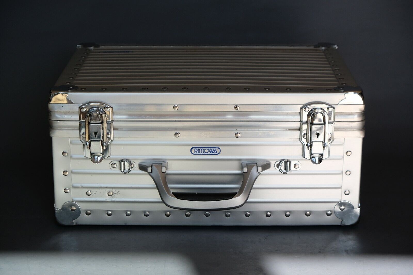Rimowa Tropicana Medium 372.02 - very good condition - Made Rimowa Tropicana Medium 372.02 - very good condition - Made