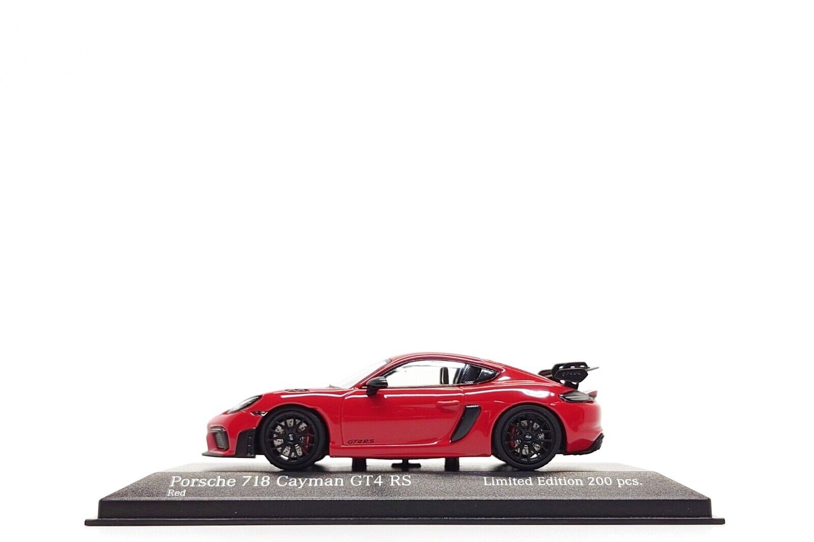 Minichamps 1:43 Porsche 718 Cayman GT4 RS (982) in Guards Minichamps 1:43 Porsche 718 Cayman GT4 RS (982) in Guards
