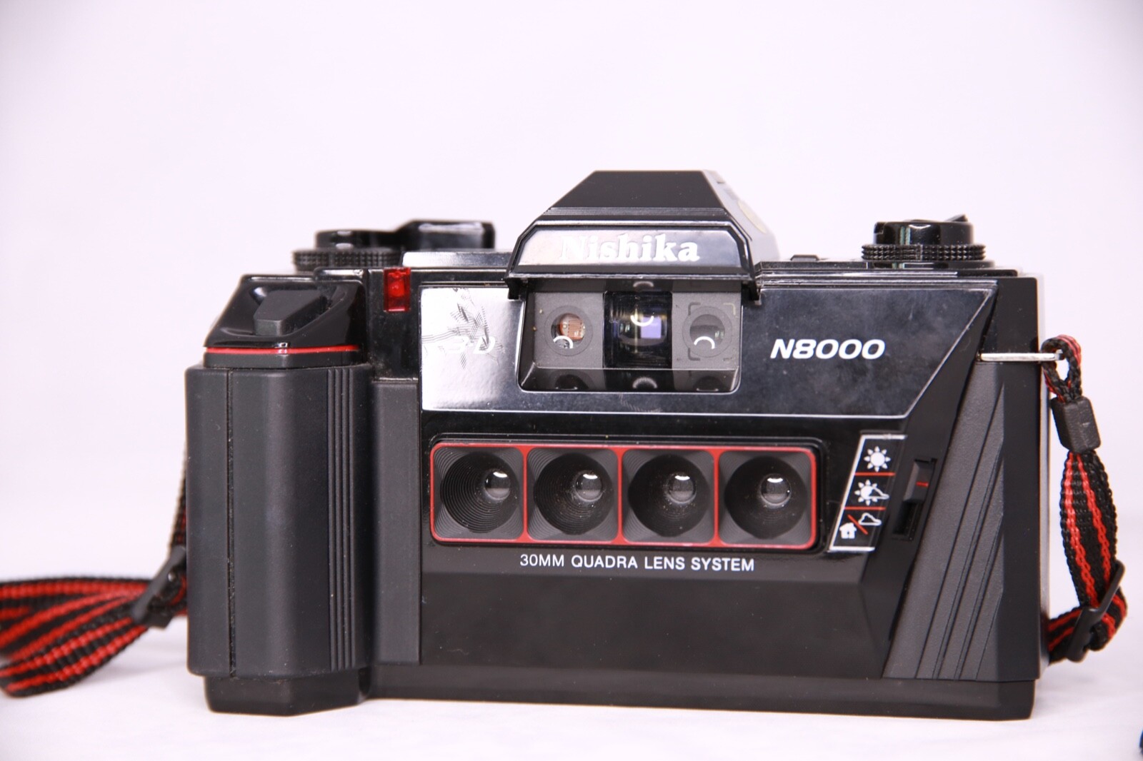 フィルムカメラ Nishika N8000 35mm 3D CAMERA Nishika N8000 35mm Quadrascopic Stereo 3D Lenticular Camera