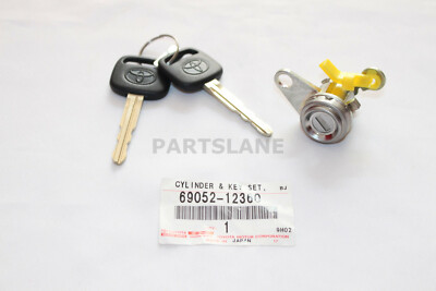 Toyota Corolla 1993-1997 AE101 Left Door Lock Key Cylinder OEM