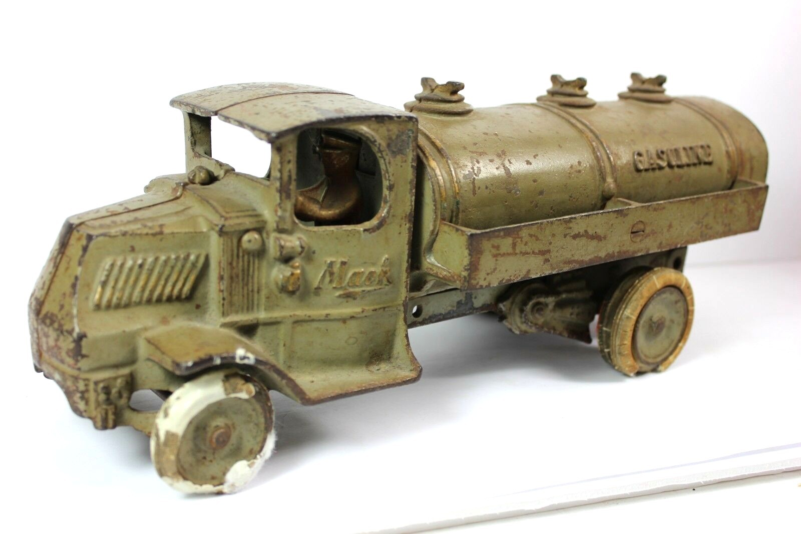 Authentic Arcade MACK Cast Iron AR152 GASOLINE Truck 13 1/4