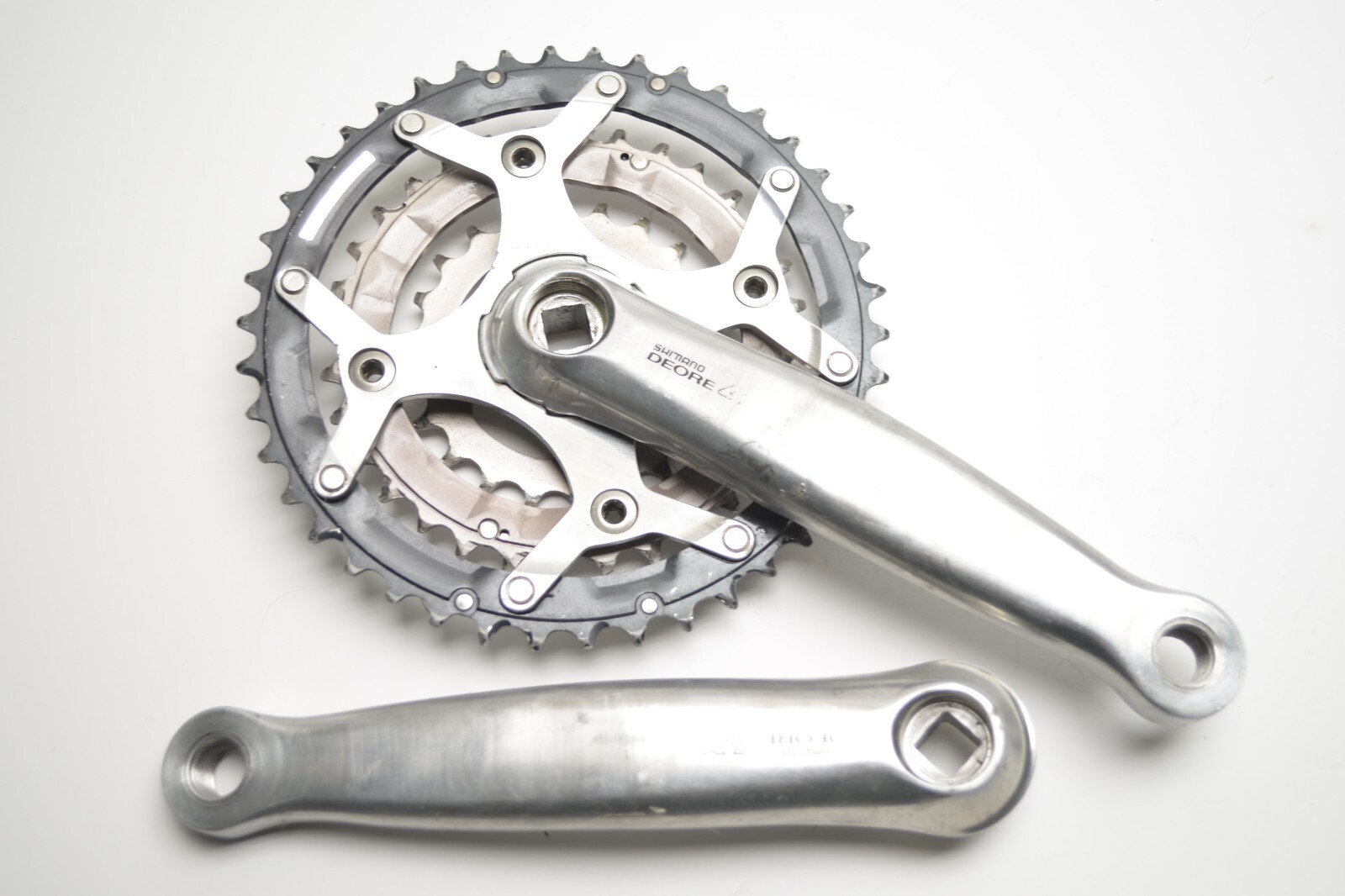 SHIMANO DEORE LX BICYCLE 175 MM 44/32/22 TOOTH SQUARE TAPER