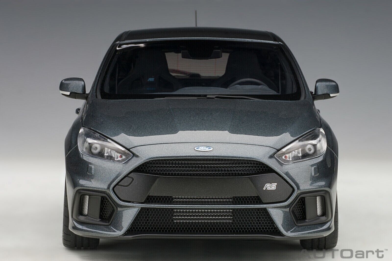 1/18 Ford Focus RS Stealth 2016 Gray Metallic Model Car By 1/18 Ford Focus RS Stealth 2016 Gray Metallic Model Car By