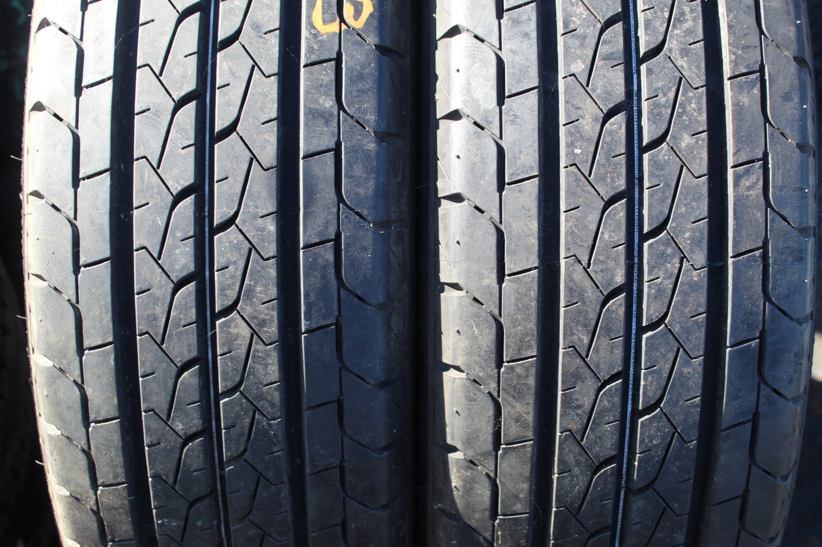 New 215 65 16C Bridgestone, Duravis R660, 109/107T, x1 Tyre (F1_tyres) L3834