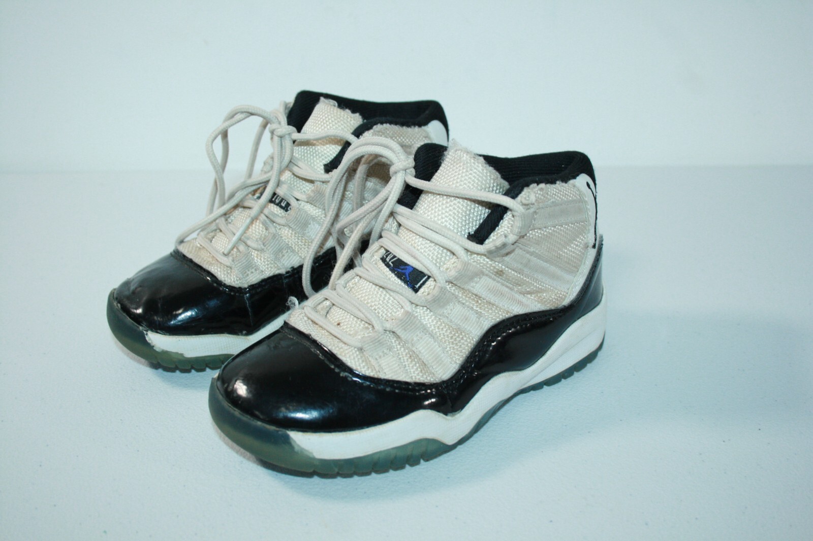 Jordan Air Jordan 11 ホワイト/ブラック NIKE公式】レディース エア ジョーダン 11 'Black and White