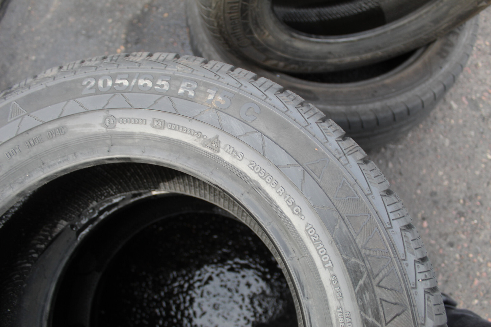New 205 65 15C Continental, Winter, M+S 102/100T, x2 A Pair (F1_tyres) FOD L2068