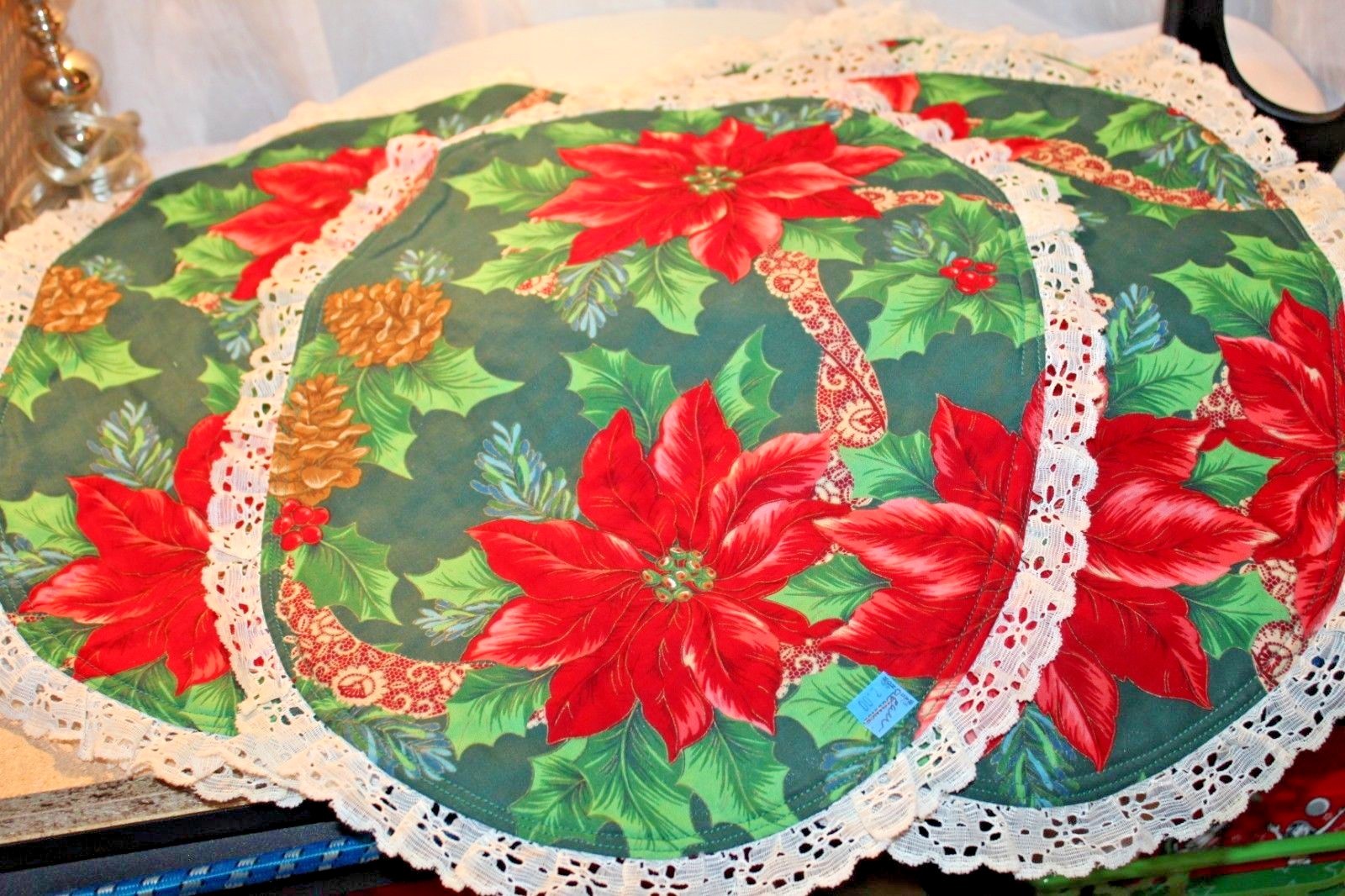 Vintage Placemats Holiday Set 6 Handmade Quilted Lace Christmas FLoral/FLower