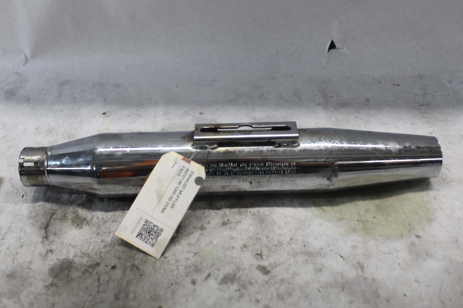1995 Harley-Davidson HD Dyna FXDS Exhaust Muffler 65747-90 1995 Harley-Davidson HD Dyna FXDS Exhaust Muffler 65747-90