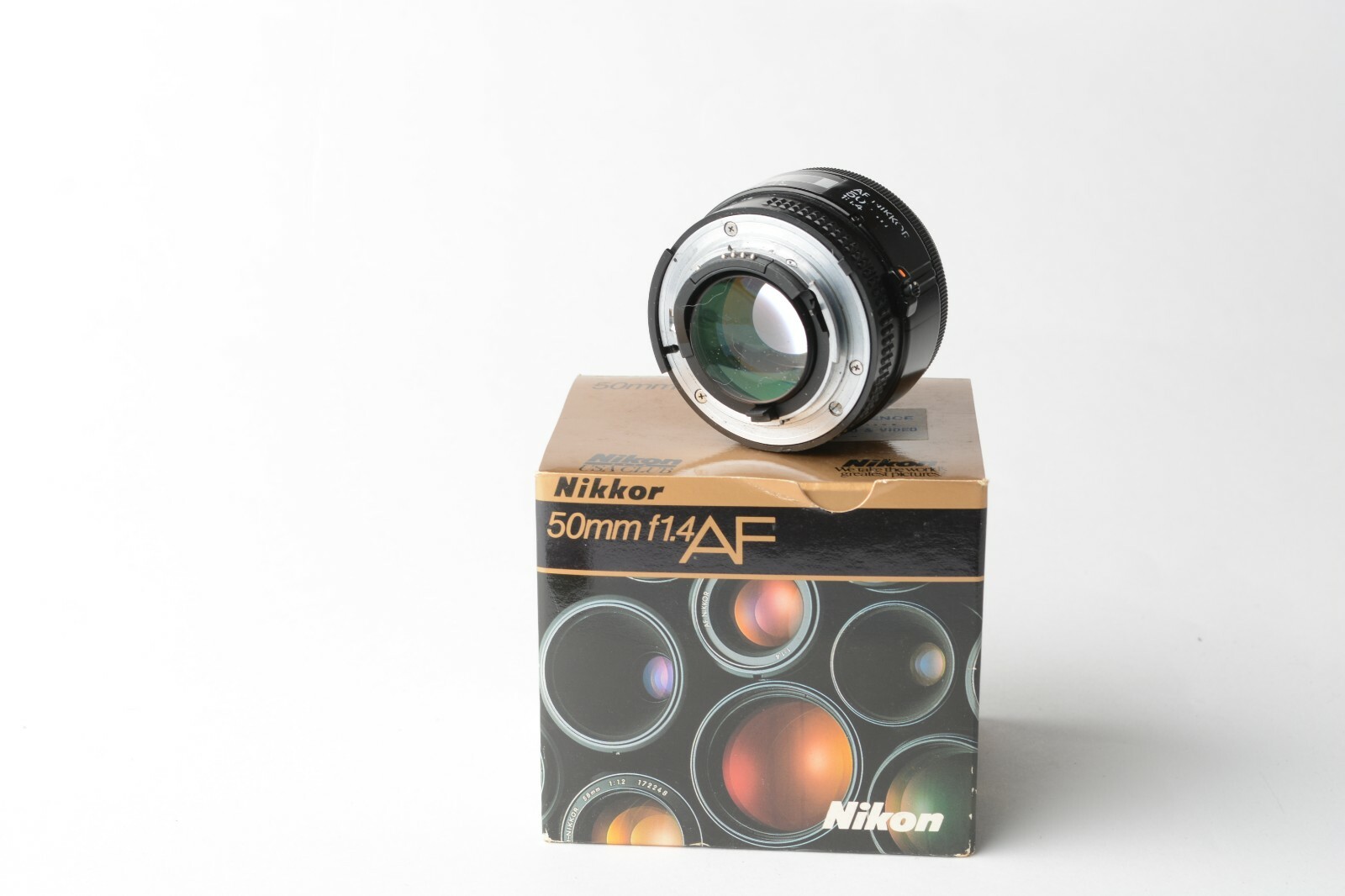 Nikon NIKKOR 50mm F/1.4 AF Lens