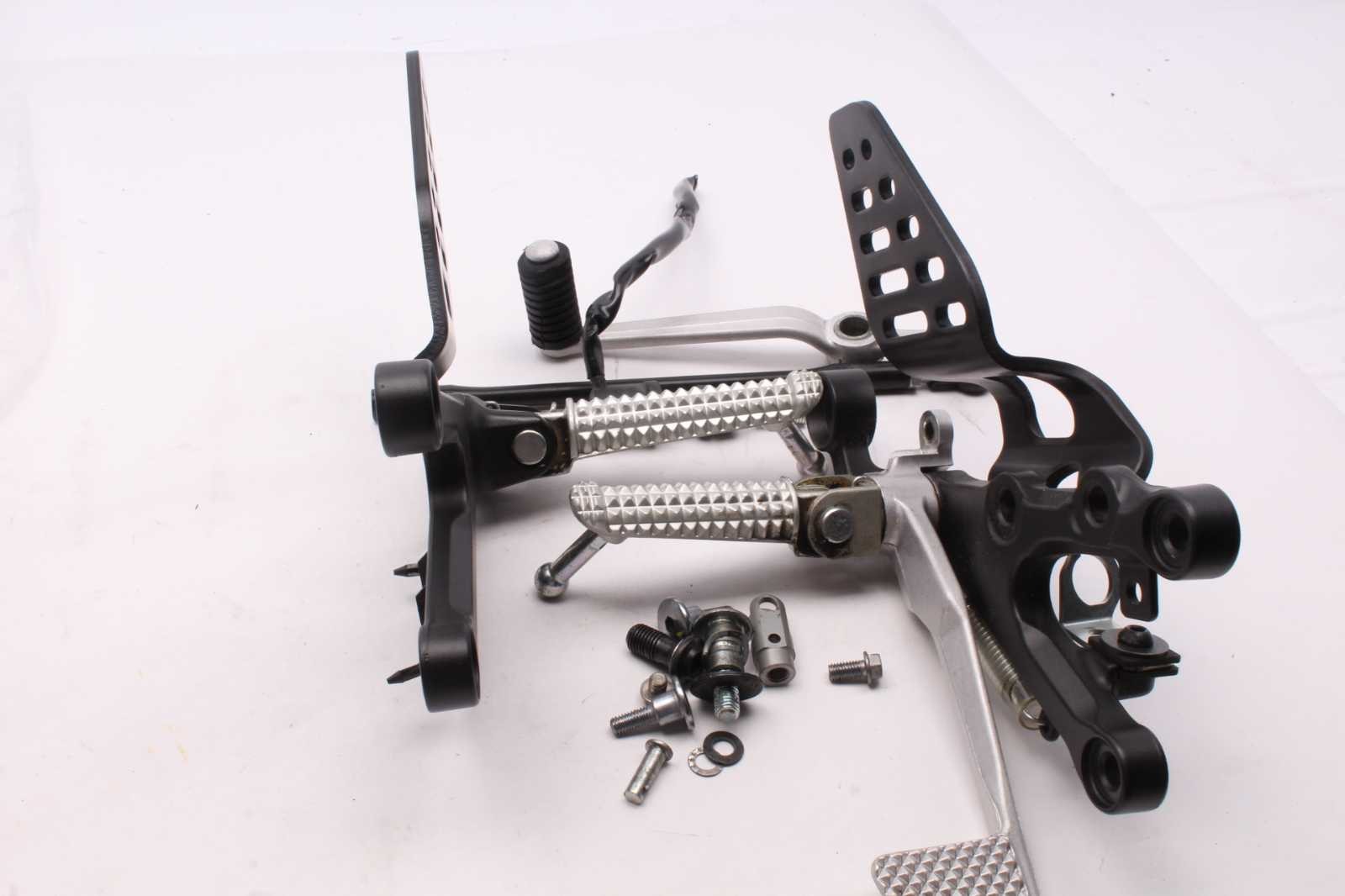 Footrest system driver left right front pedal Yamaha YZF R6 RJ11 06-07