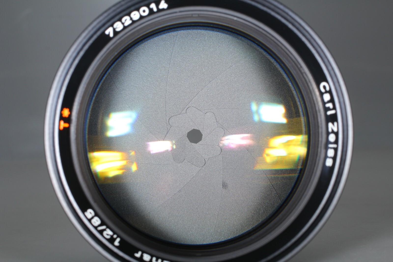 コンタックス60周年記念　美品Carl Zeiss Planar 1.2/85 Carl-Zeiss-Planar-85mm-F1.2-