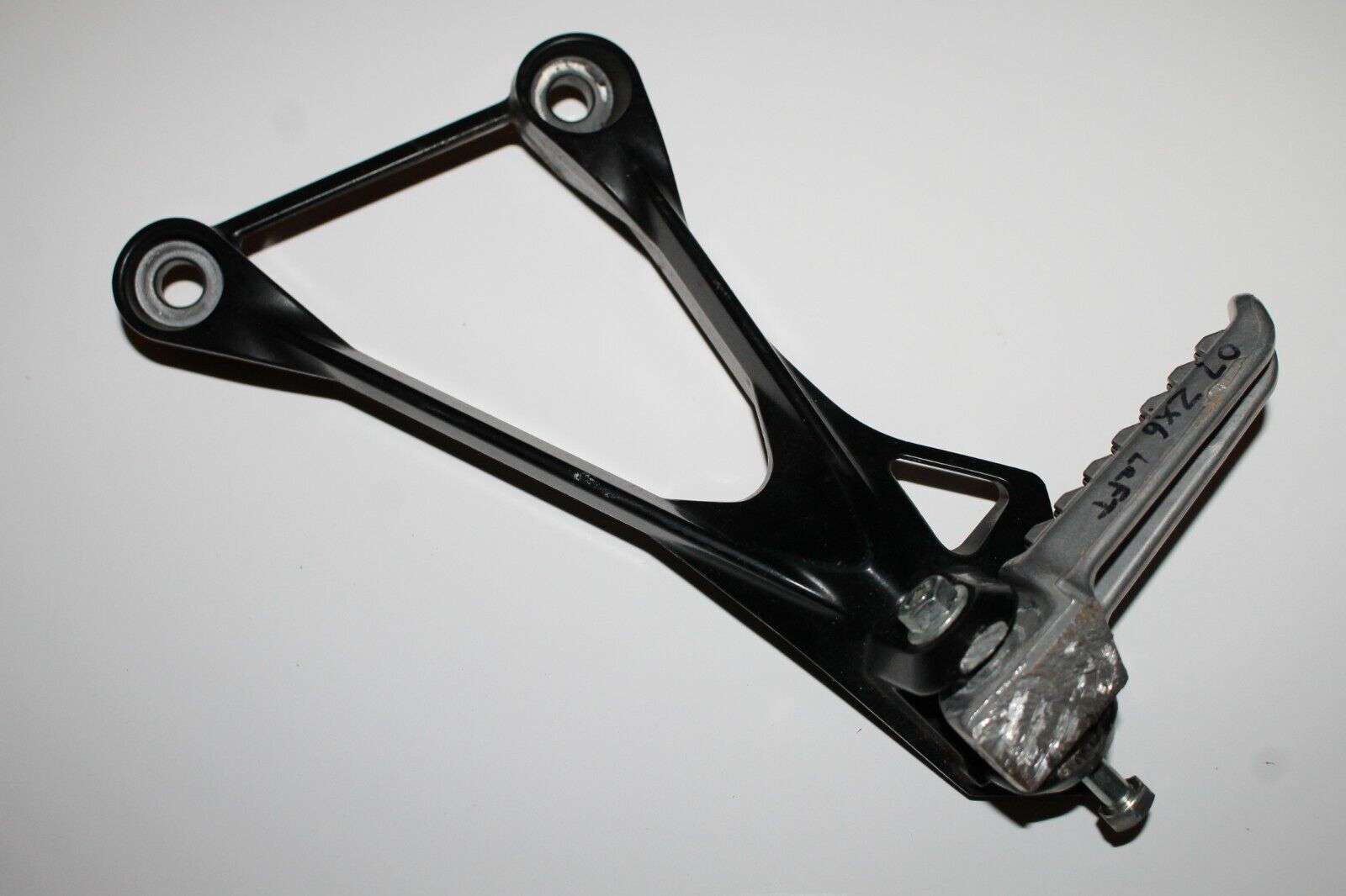 2007 - 2008 Kawasaki ZX6R ZX 6R Left Rear Passenger Foot Peg 2007 - 2008 Kawasaki ZX6R ZX 6R Left Rear Passenger Foot Peg