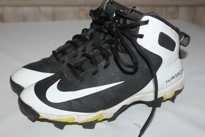 high top baseball shoes