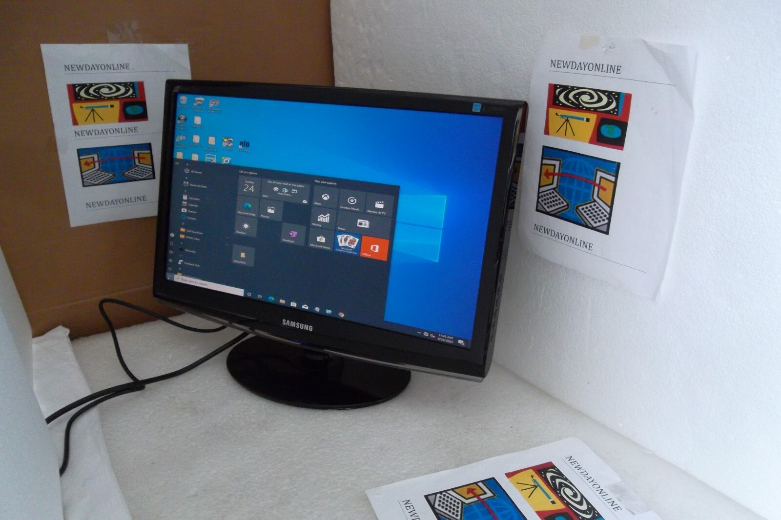 Samsung 2333T 23