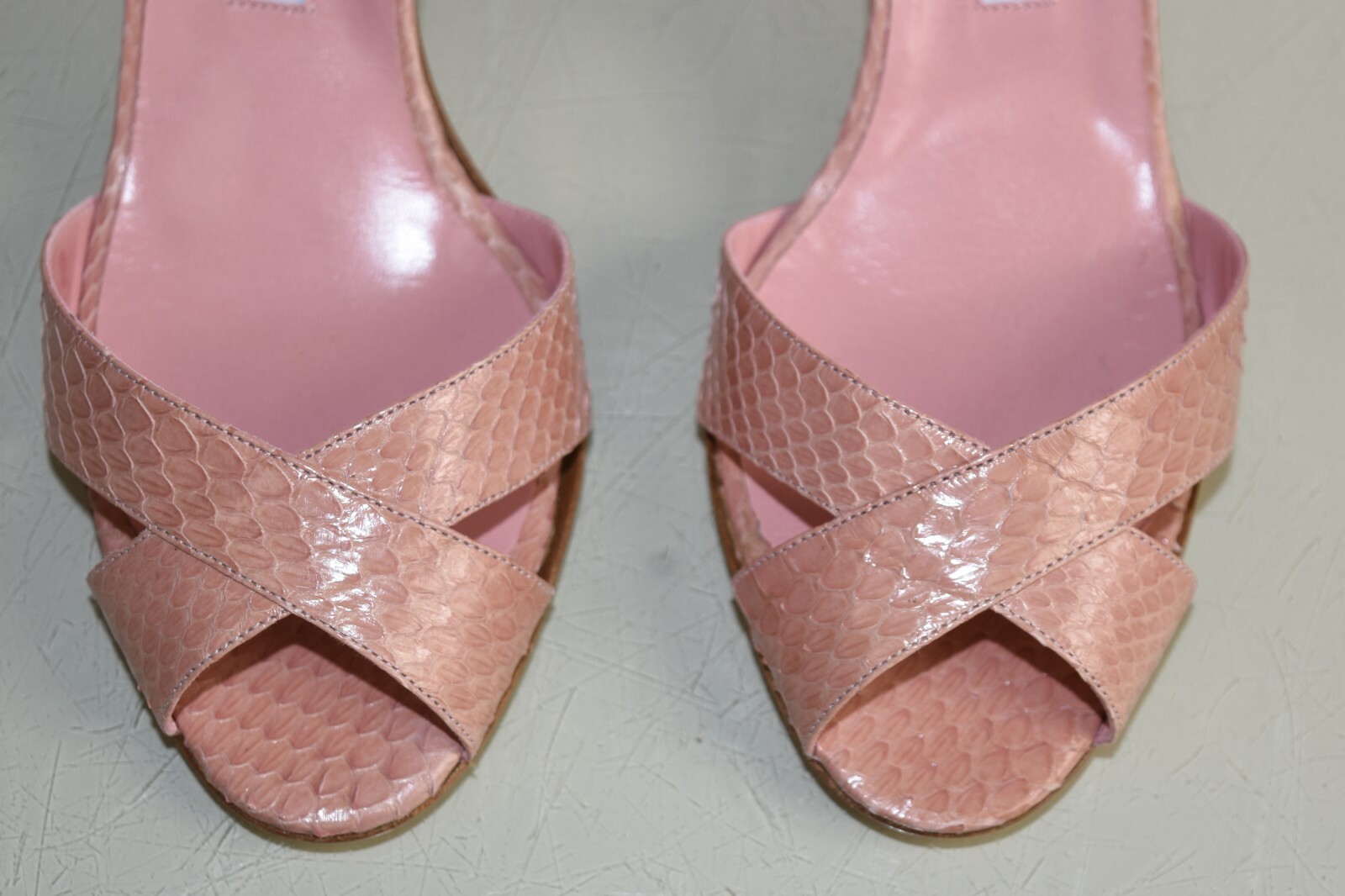 Pre-owned Manolo Blahnik $1345  Elmyrina Sandals Exotic Snake Pink Python Heel Shoes 40