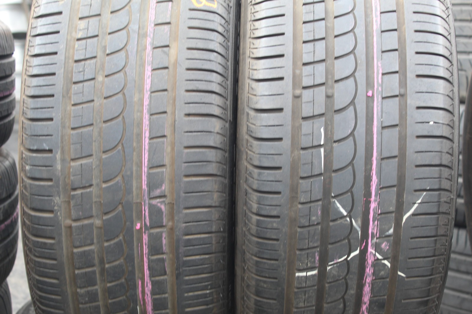 255 50 18 Pirelli, P Zero Rosso, 102Y, x2 A Pair 6.0mm (F1_tyres) FOD L3625
