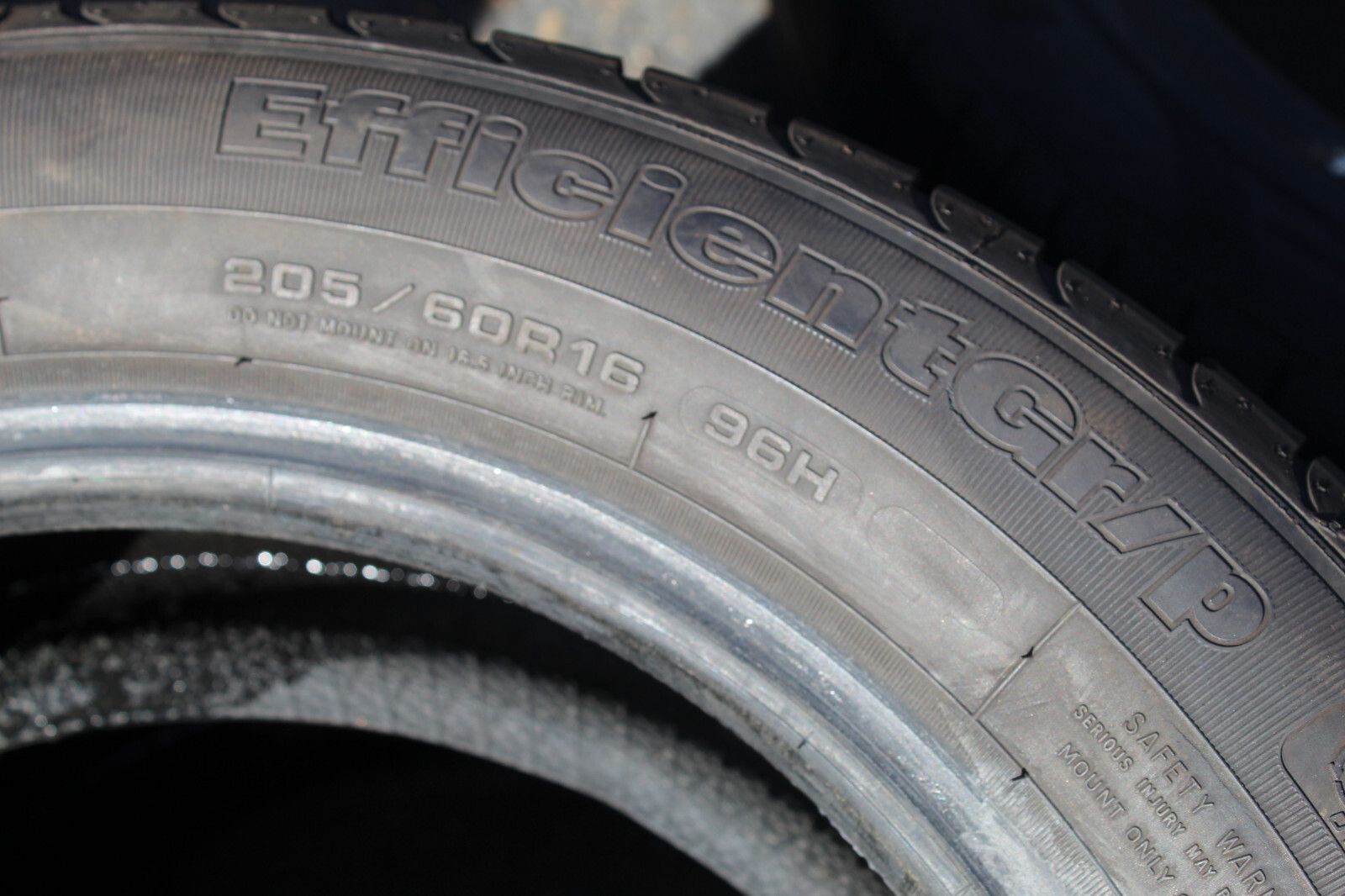 205 60 16 Goodyear, Efficient Grip, XL 96H, x1 Single, 6.5mm (f1_tyres) FO L2909