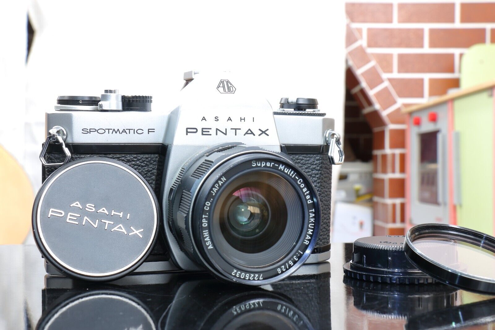 Pentax Spotmatic SPF Film Camera SMC Takumar 28mm F3.5 MF Pentax Spotmatic SPF Film Camera SMC Takumar 28mm F3.5 MF