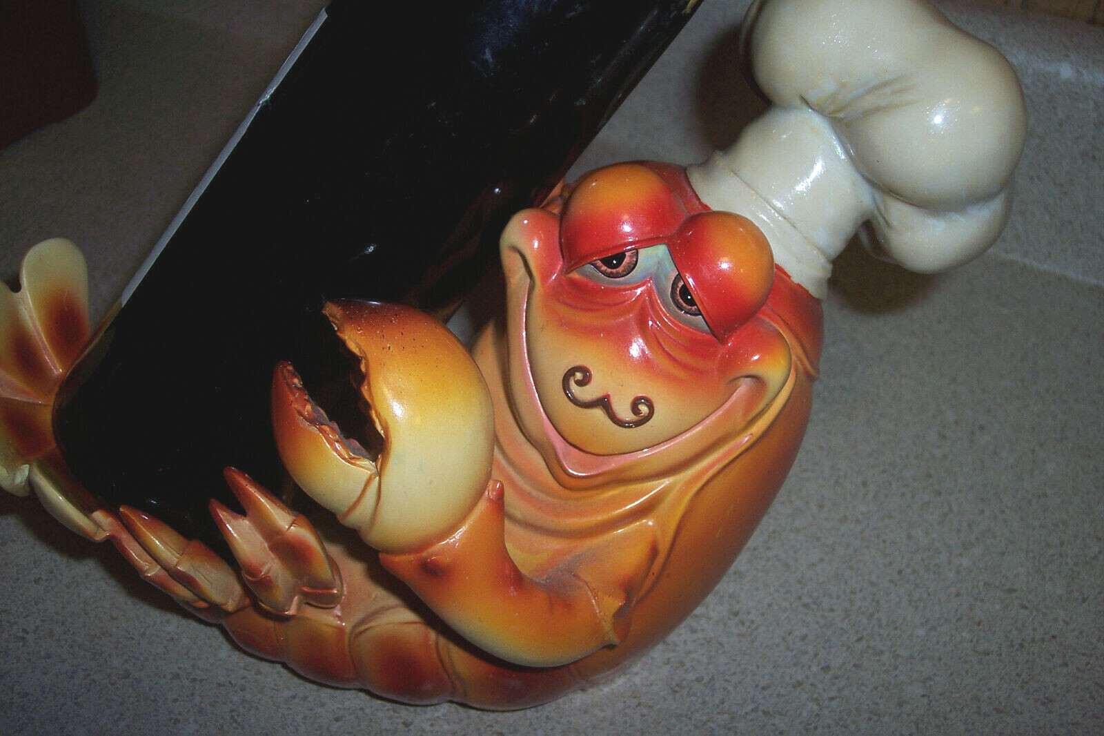 Vintage Chef Lobster Wine Bottle Holder -  Resin Made - Wirh Stopper