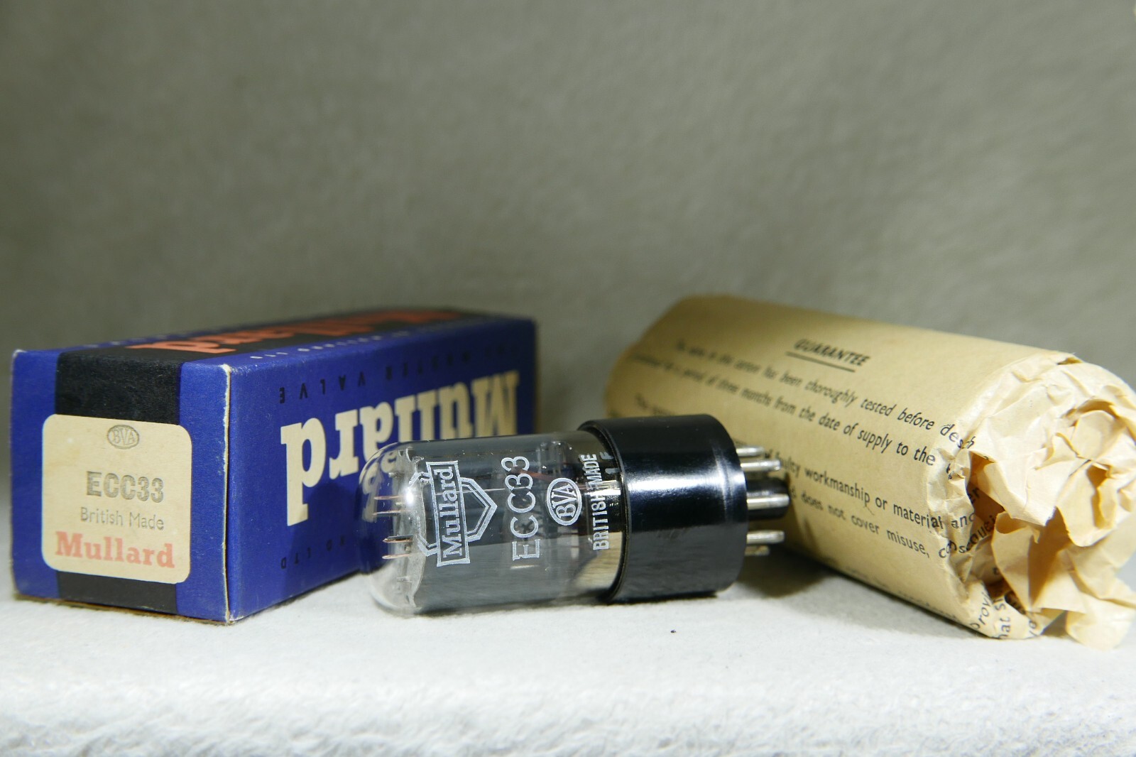 Mullard ECC33/6SN7 Bottom Square Getter Smoke Glass Black