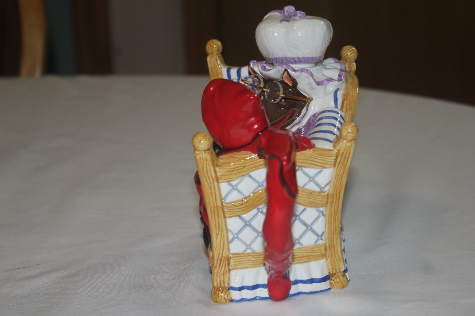 Collectable  Little red ridding hood tea set