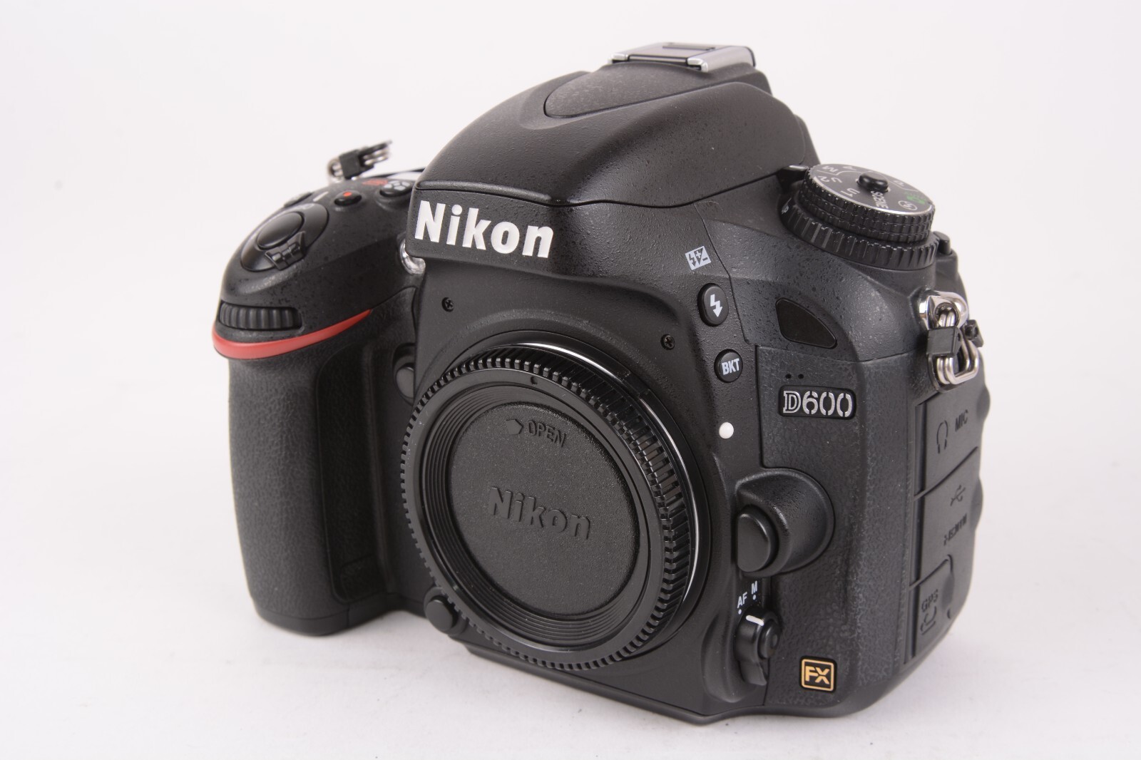 Nikon D600 S数18000 Amazon.com : Nikon D600 24.3 MP CMOS FX-Format Digital SLR