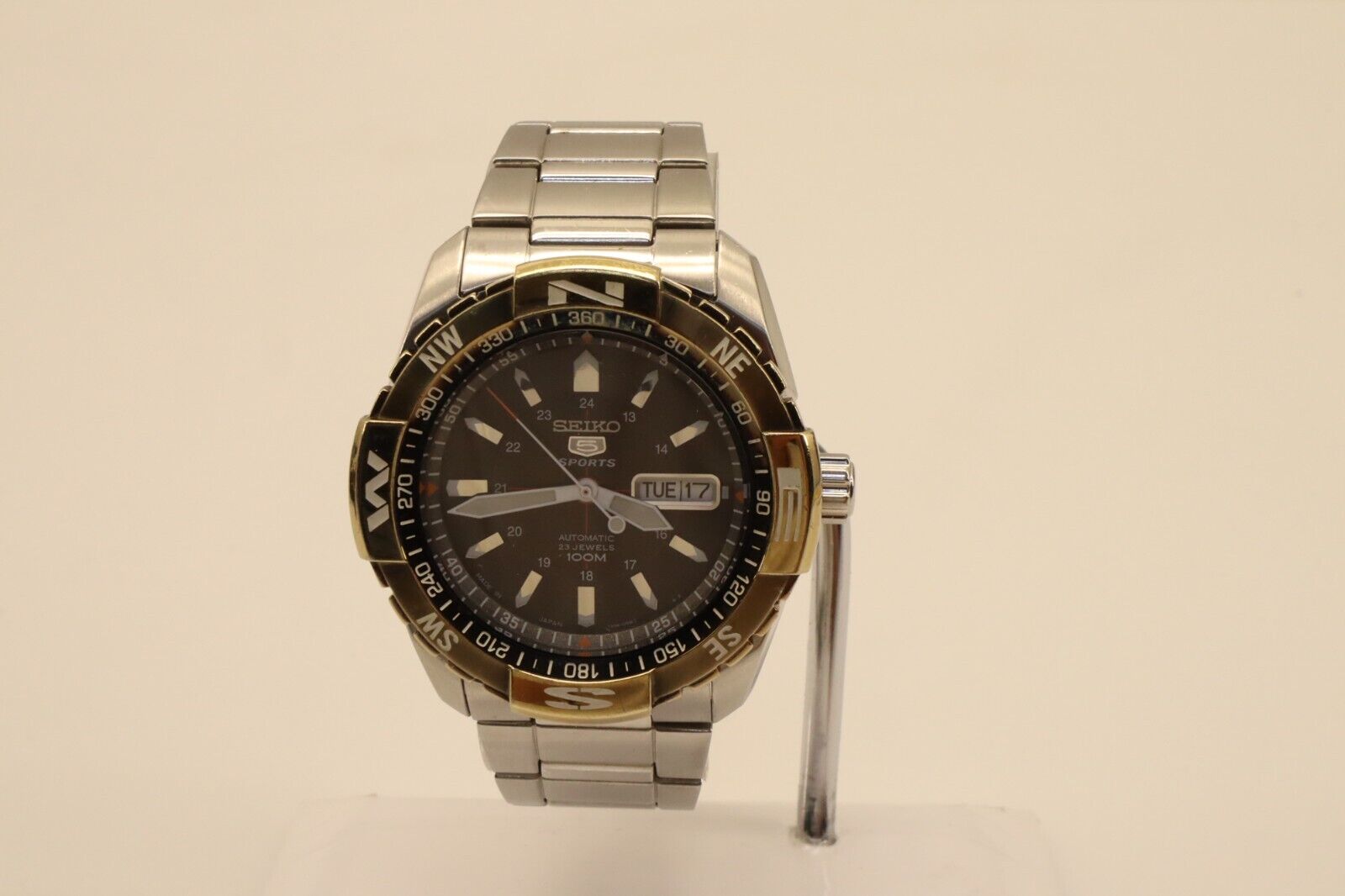 The Seiko 5 Sports 7S36-04M0 Mechanical (Automatic) 100M The Seiko 5 Sports 7S36-04M0 Mechanical (Automatic) 100M