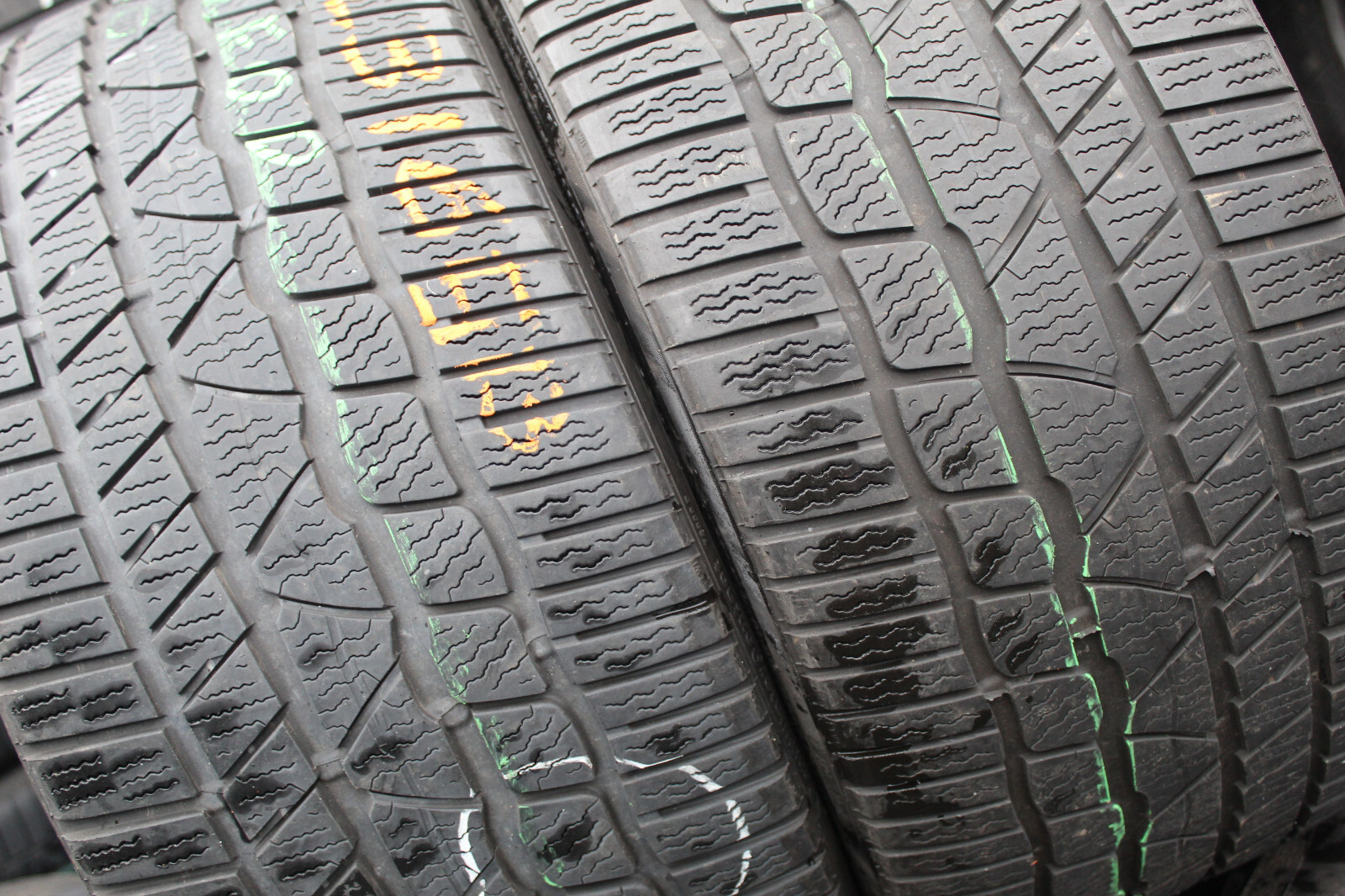 265 30 20 Continental, Winter, RO1 XL. 94V, x2 A Pair 5.5mm (F1_tyres) FOD L3165