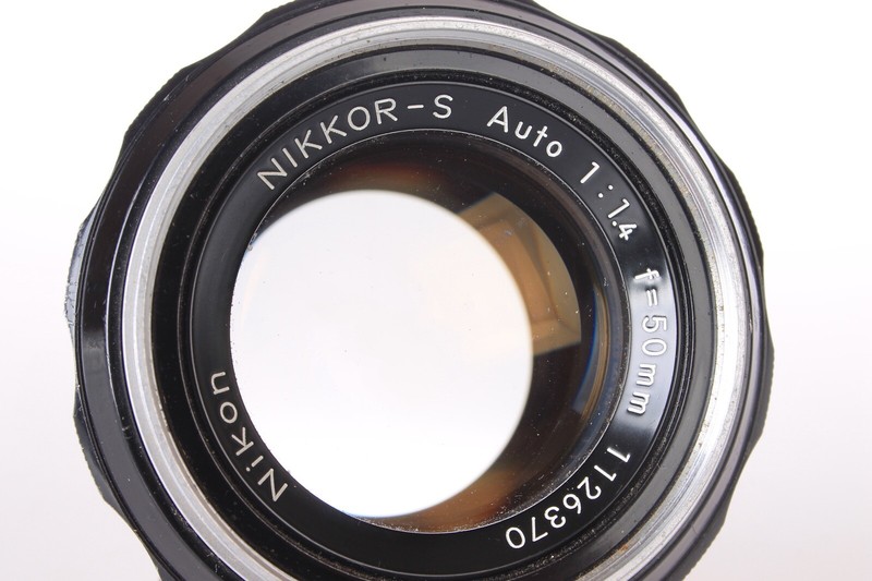 NIKON Nikkor-S Auto 50mm f1.4 1:1.4 Non Ai Lens w/Caps Good Clean