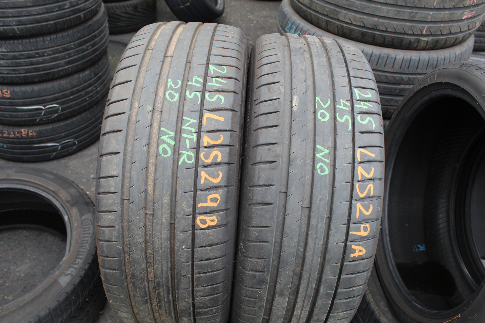 245 45 20 Michelin, XL, NFO, 103Y, x2 A Pair 7.0mm (F1_tyres) L2529