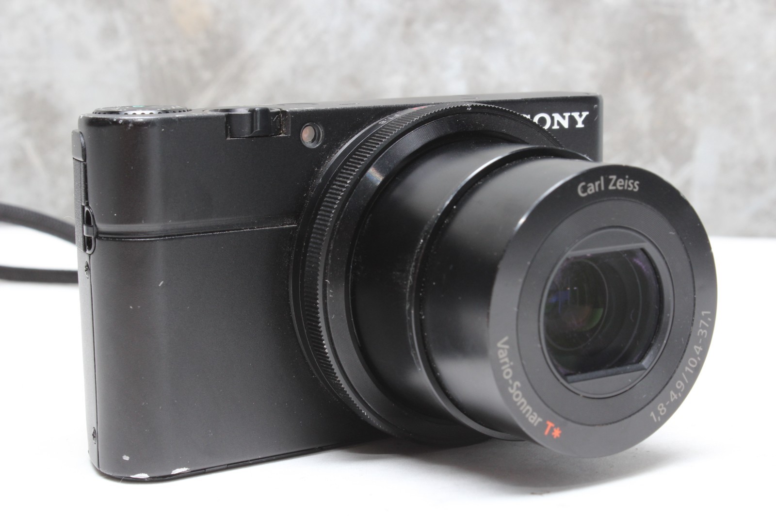 Sony Cyber-shot DSC-RX100 Camera- 20MP, 40x Opt Zoom