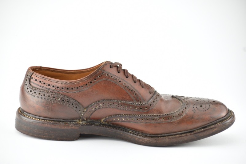RARE 1963 VINTAGE | FLORSHEIM 8D WINGTIP OXFORD DRESS SHOES