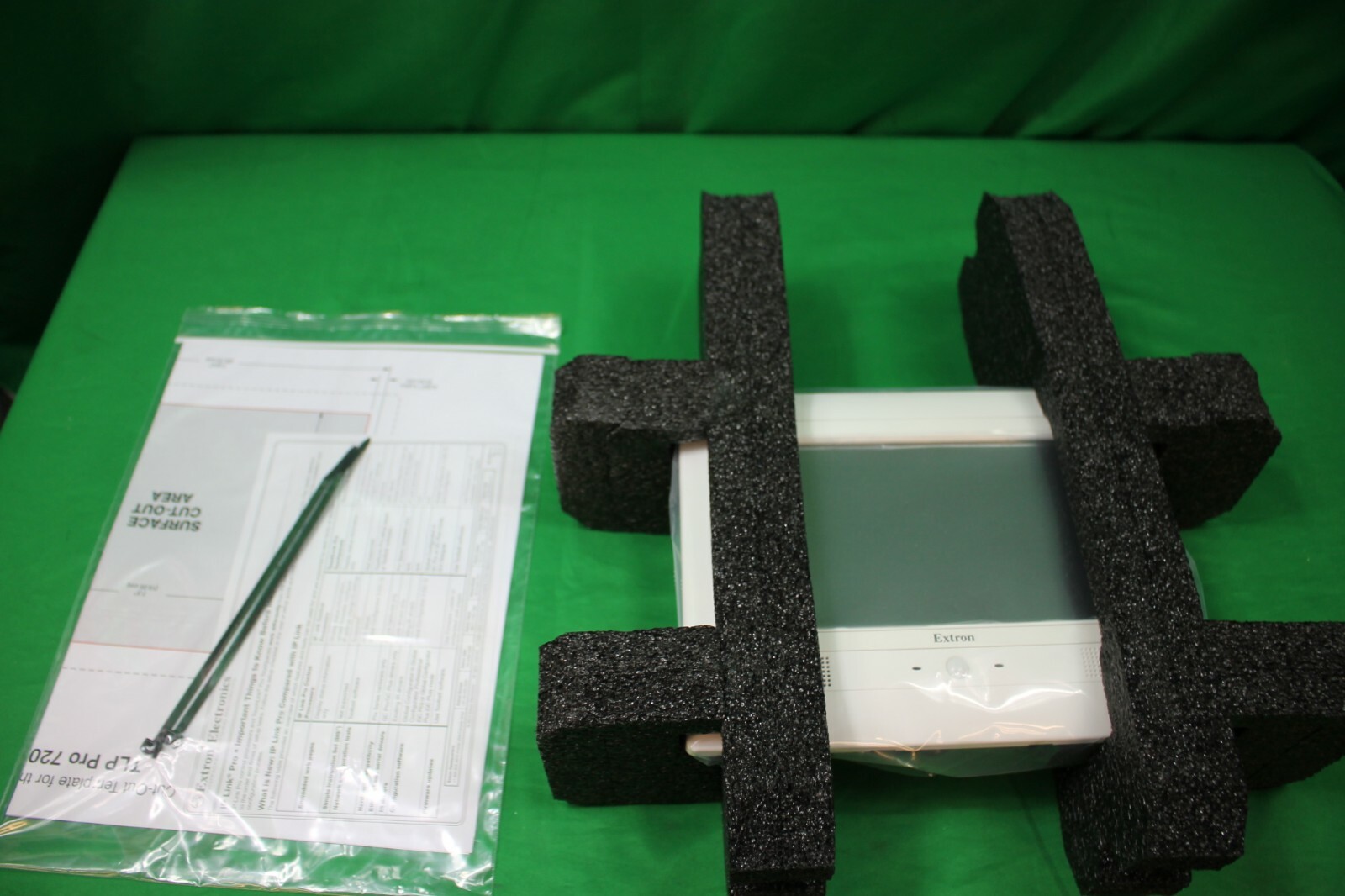 Extron TLP Pro 720M Wht Touchpanel