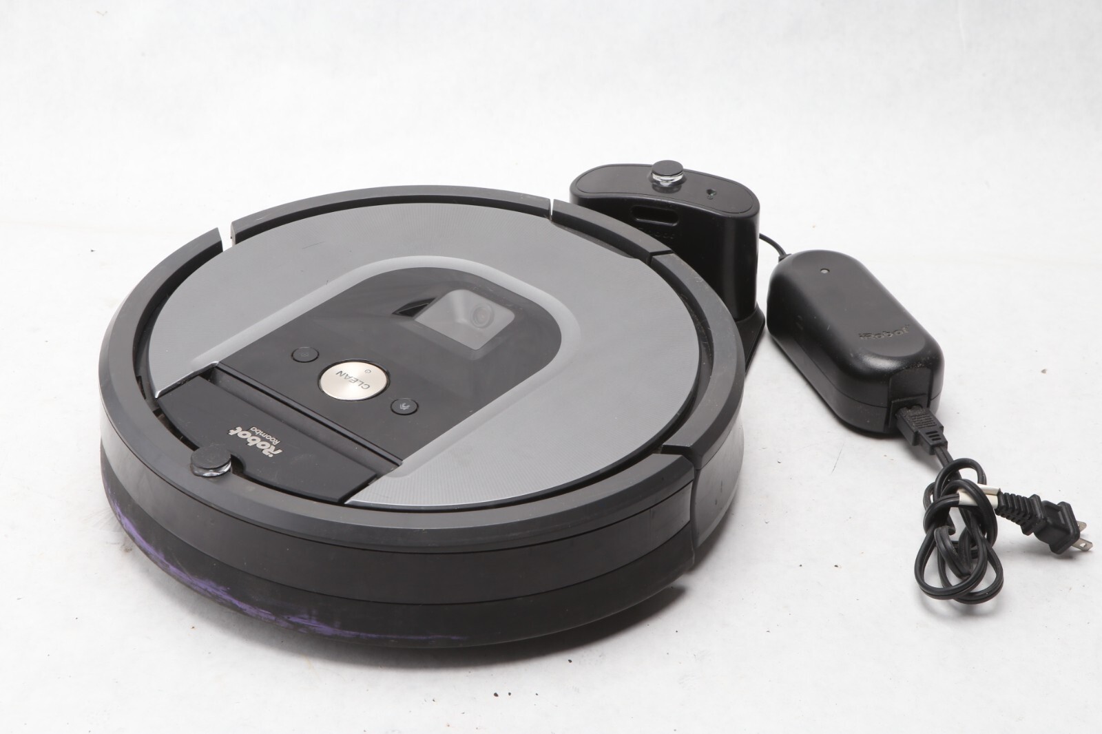 iRobot Roomba 960 Robot Vacuum Cleaner Wi-Fi Connected