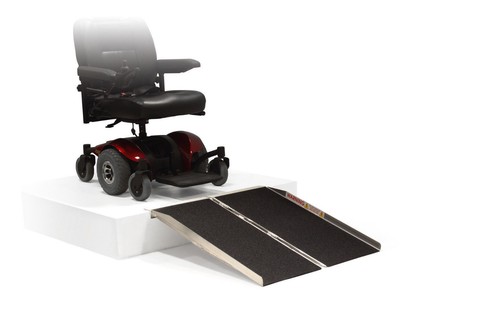 PRIDE MOBILITY PRODUCTS ITALIA Srl - LC-101 - POLTRONA ELEVABILE E RECLINABILE AD UN MOTORE - Foto 11