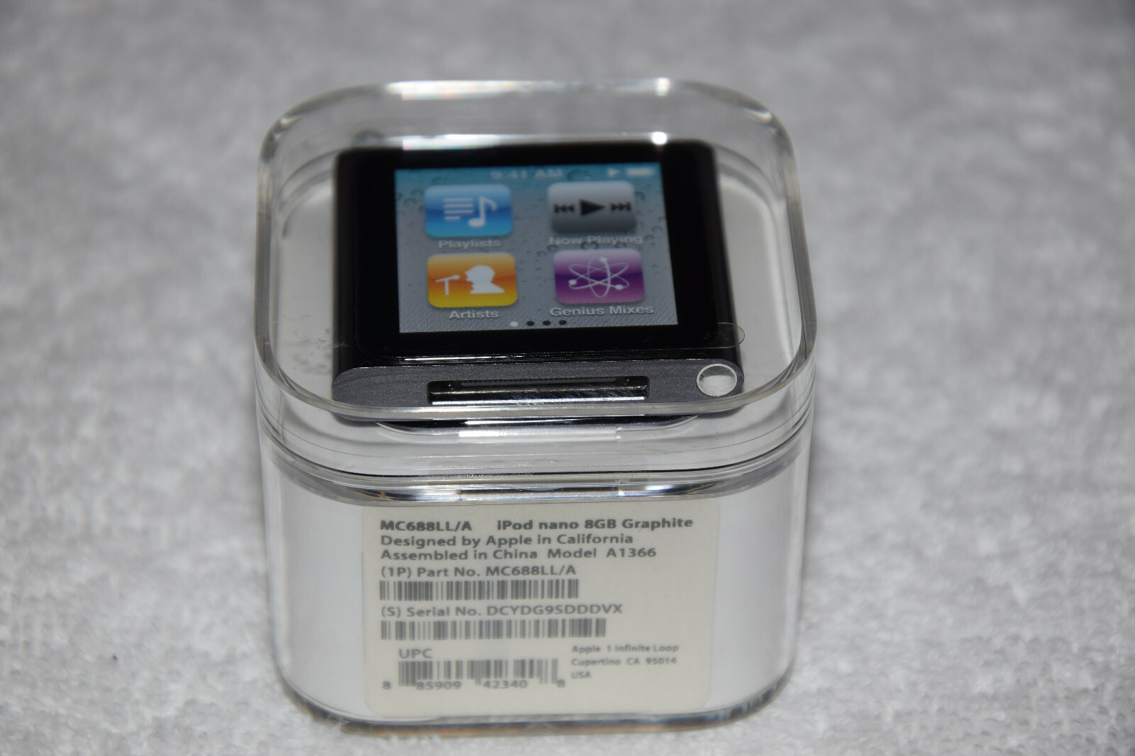 Apple iPod nano 6th Generation Graphite 8GB MC688LL/A MP3
