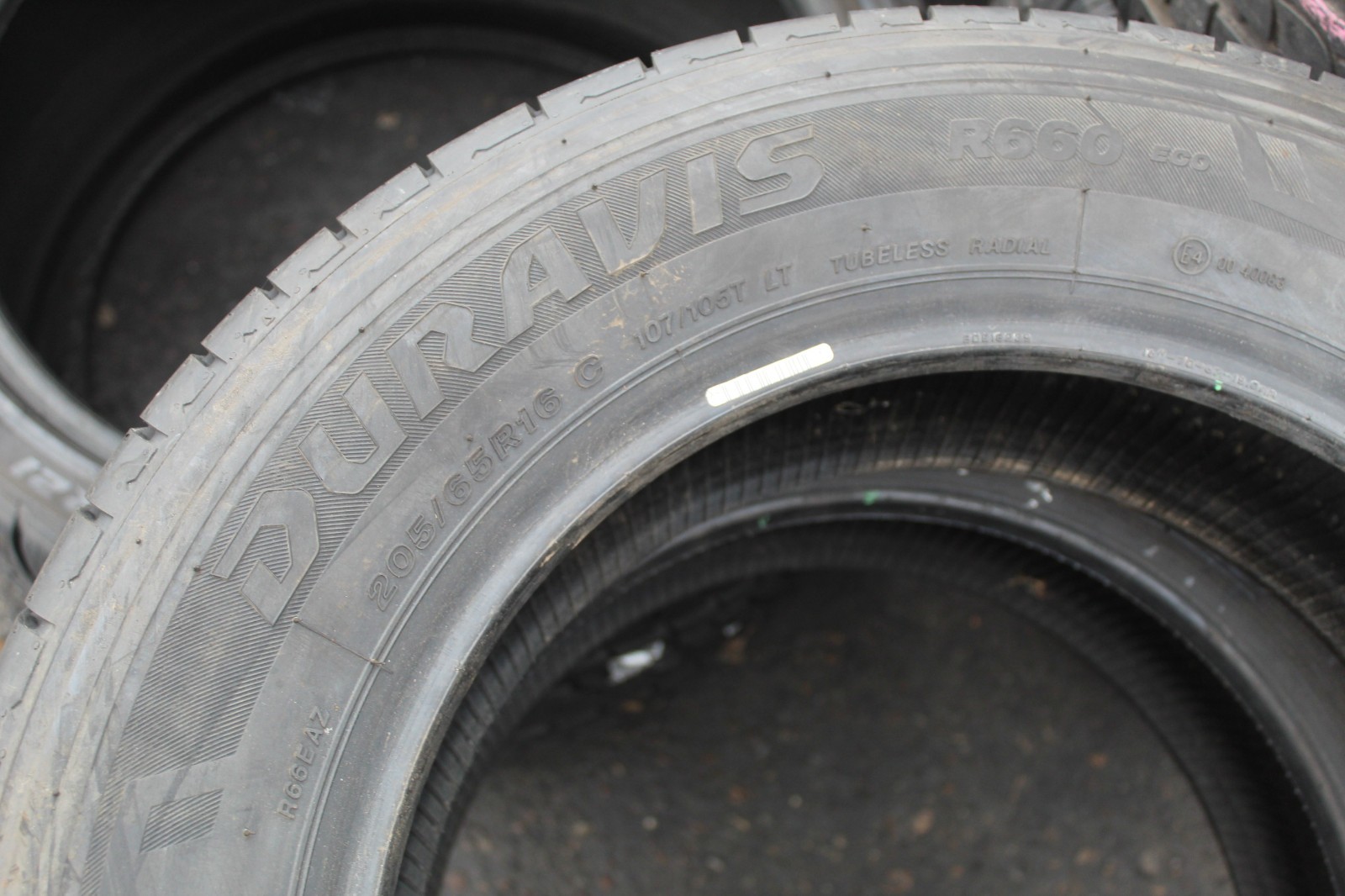 New 205 65 16C Bridgestone, Duravis R660 Eco, 107/105T, x1 Tyre (F1_tyres) L3660