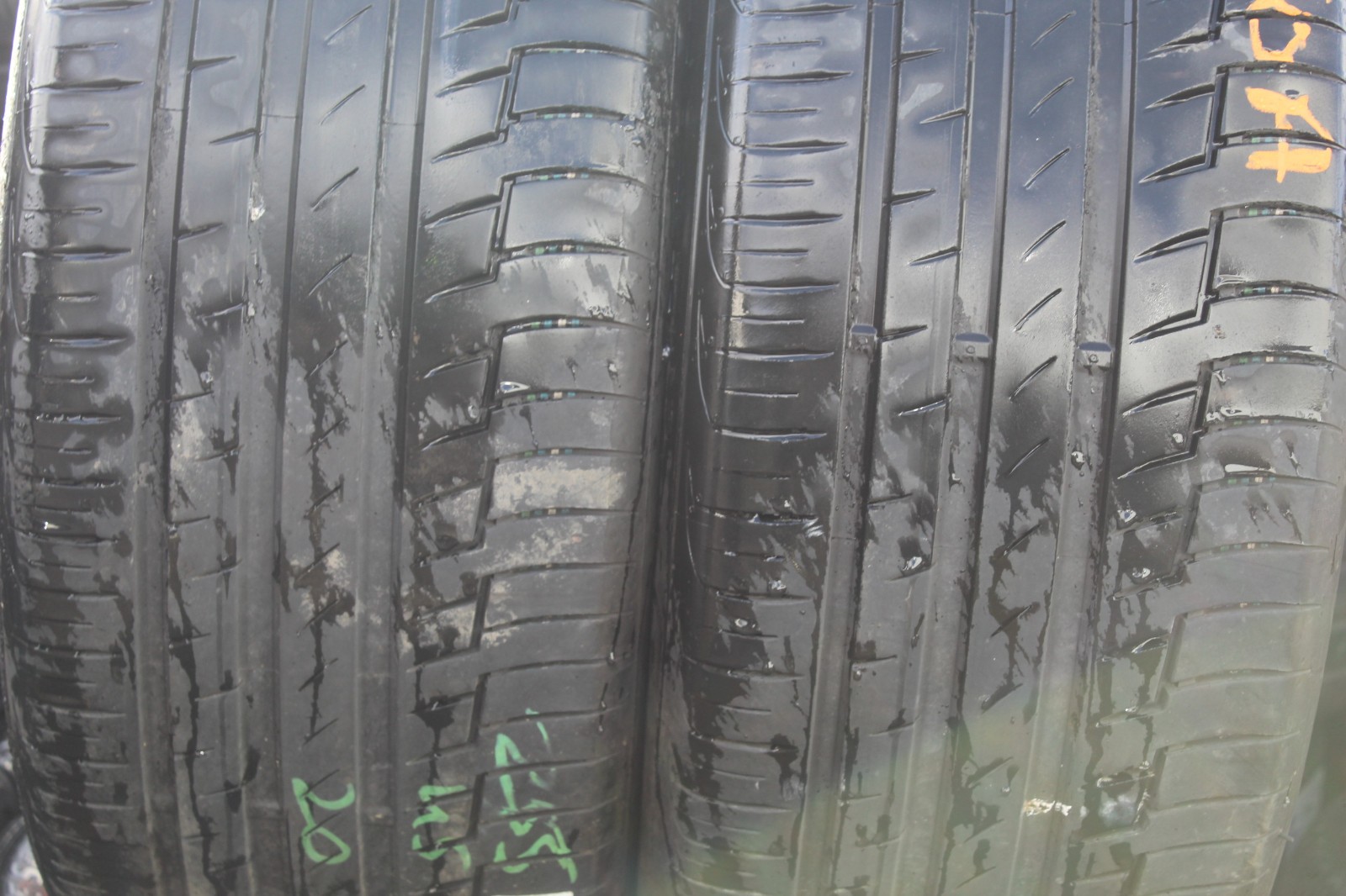 255 45 20 Continental, PC 6, XL, 105Y, x2 A Pair 6.0mm (F1_tyres) L3760