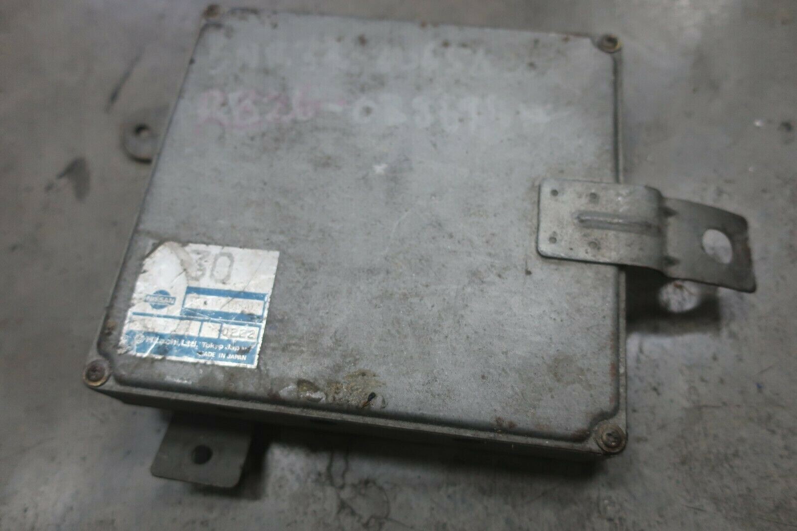 BNR34 エンジンECU 23710-AA301 MEC05-131 BNR34 エンジンECU 23710-AA301 MEC05-131 パーツ