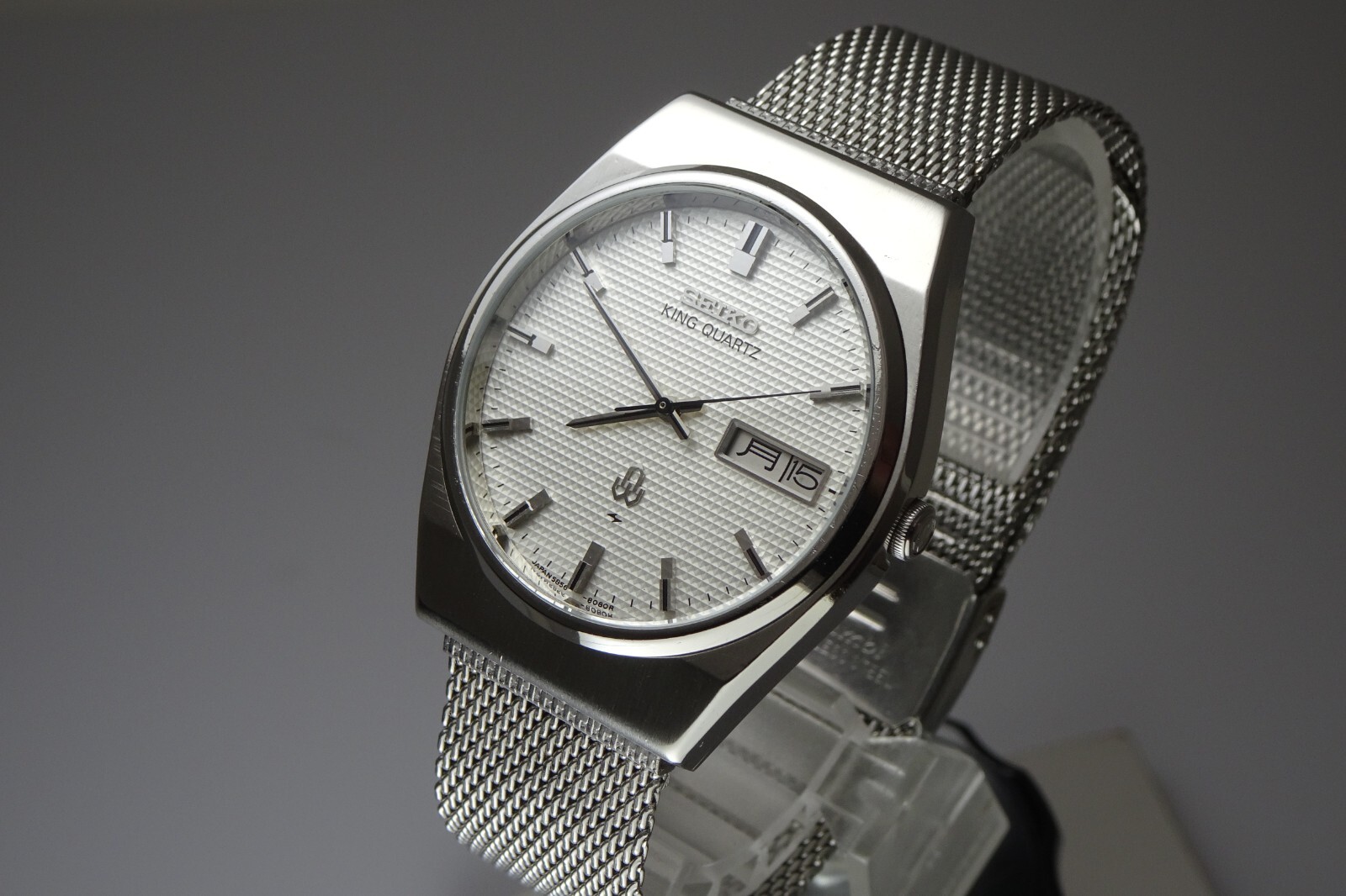 A2728 SEIKO 5856-8080 KING QUARTZ 腕時計 1978 Seiko King Quartz 5856-8080 – TokeiMedic