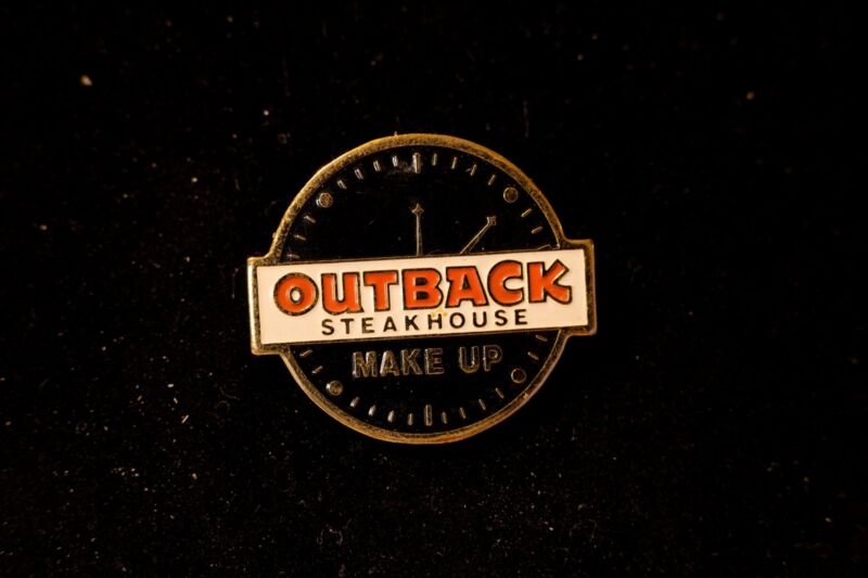 Outback Steakhouse Restaurant Pin: Make Up Clock Time