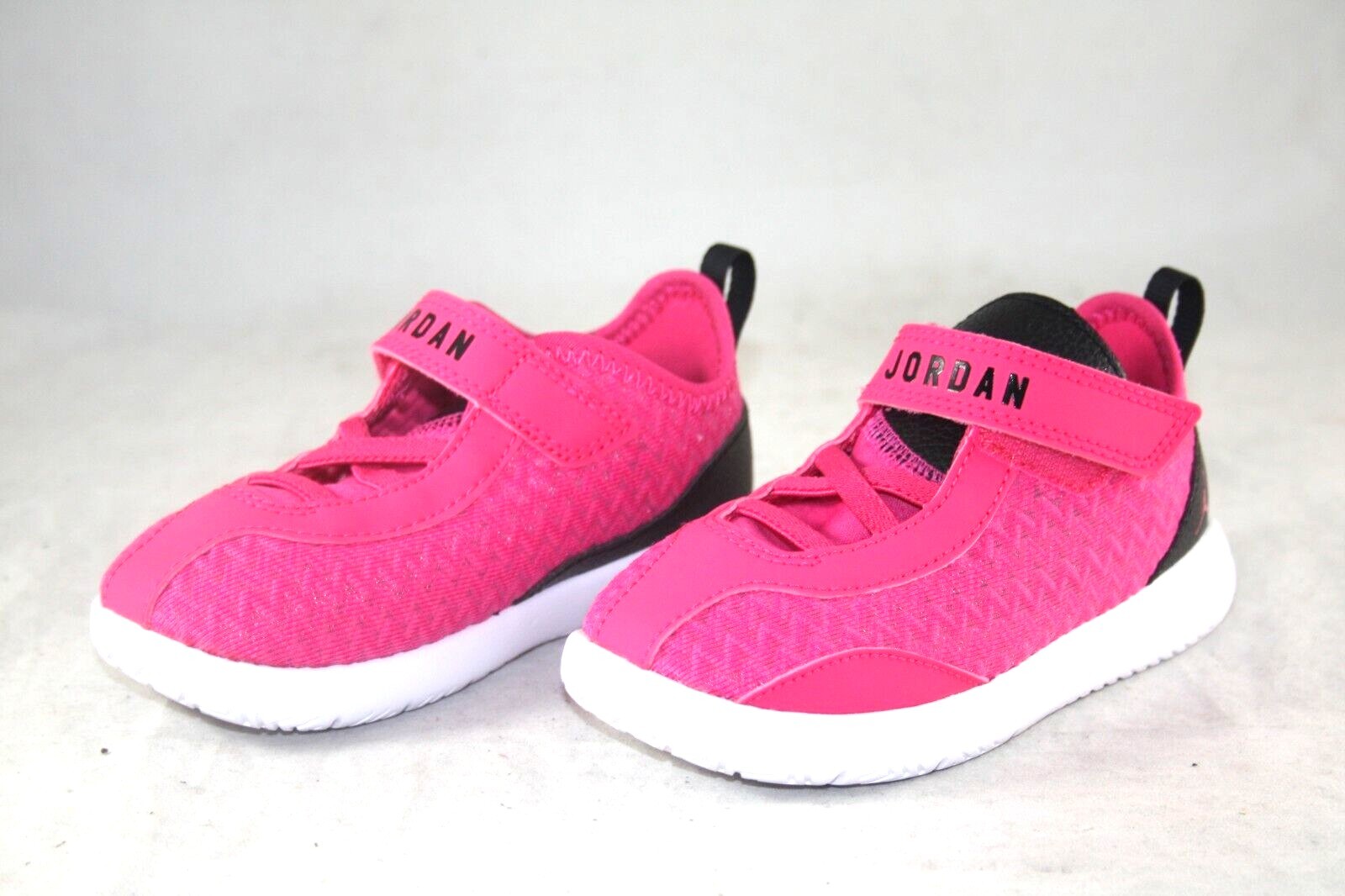 フェルト JORDAN REVEAL GT 834219-609 VIVID PINK-BLACK-WHITE CASUAL
